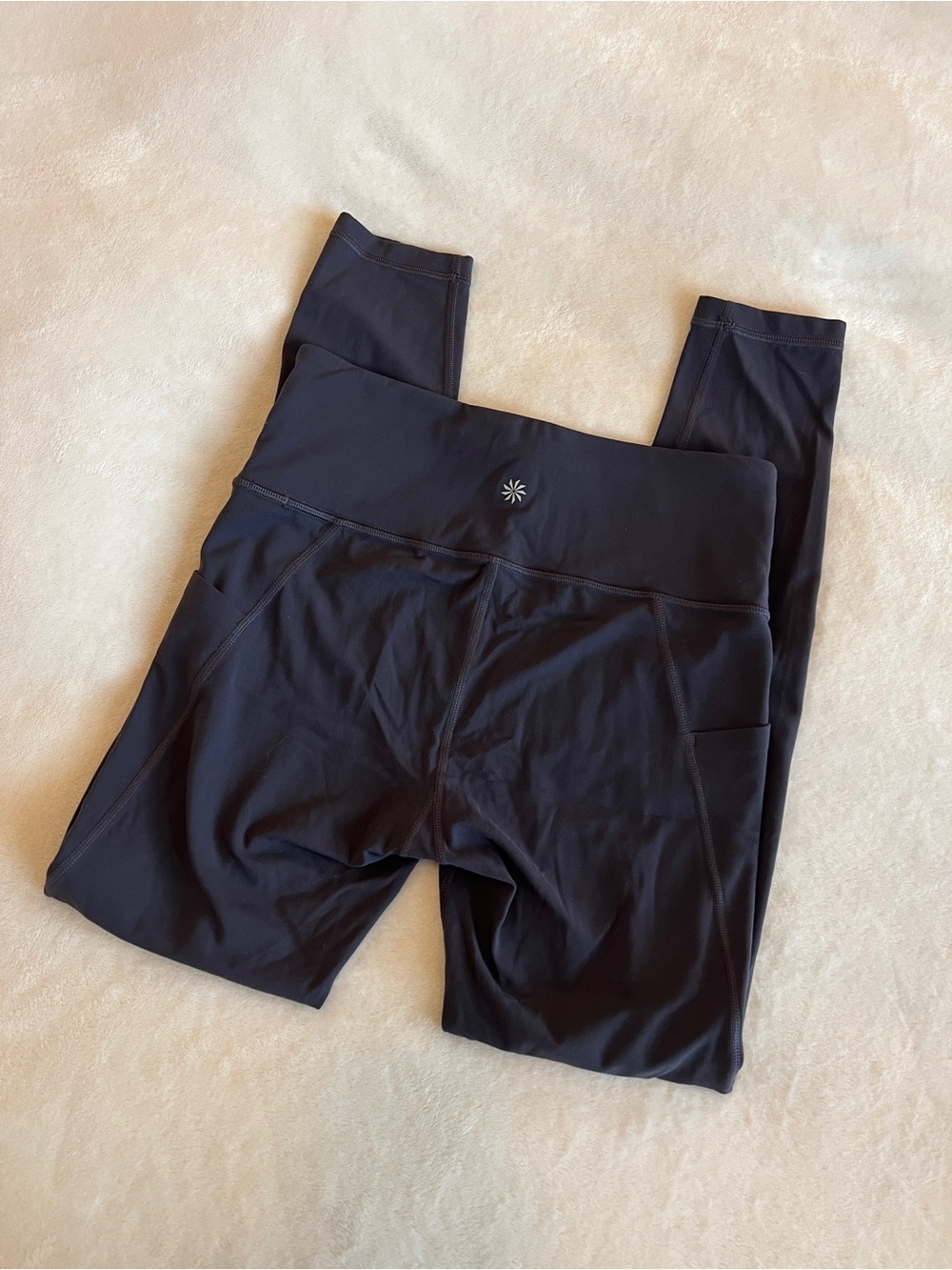 NWOT Athleta Salutation Stash Pocket High Rise Leggings